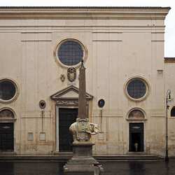 Santa María sobre Minerva