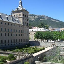 埃斯科里亚尔修道院