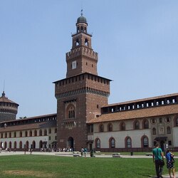 スフォルツァ城