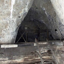 كهف دينيسوفا