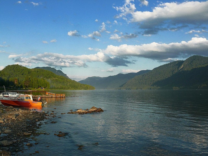Lake Teletskoye