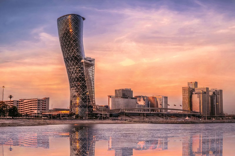 Небоскреб Capital Gate - фото 11