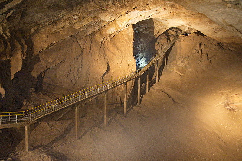新しいアトス洞窟