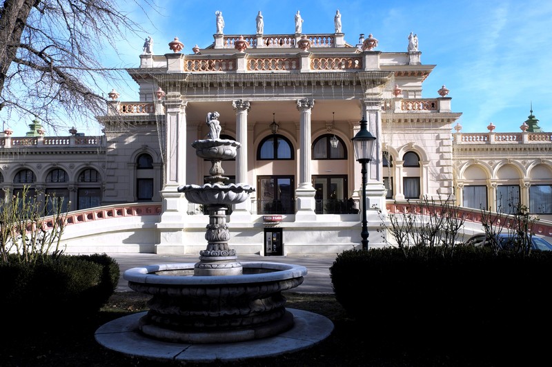 Курсалон