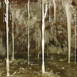 レチュギア洞窟