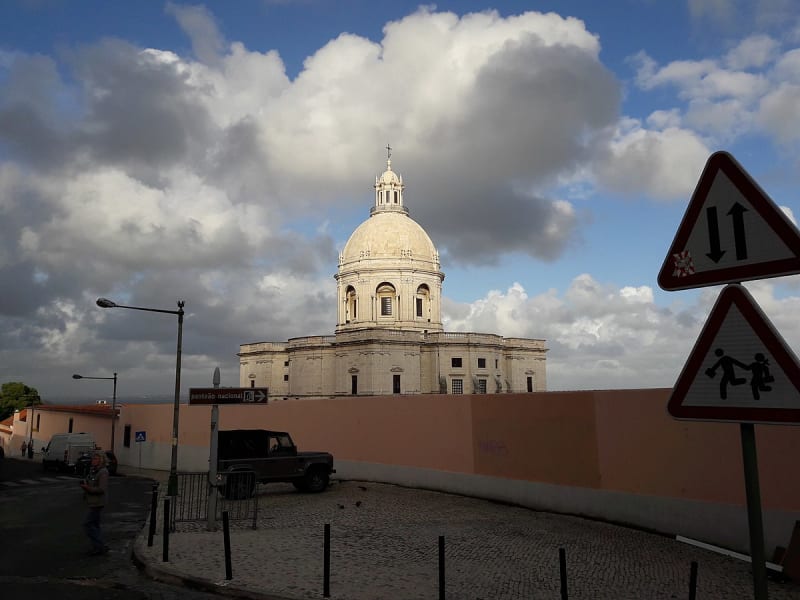 كنيسة سانتا إنجراسيا