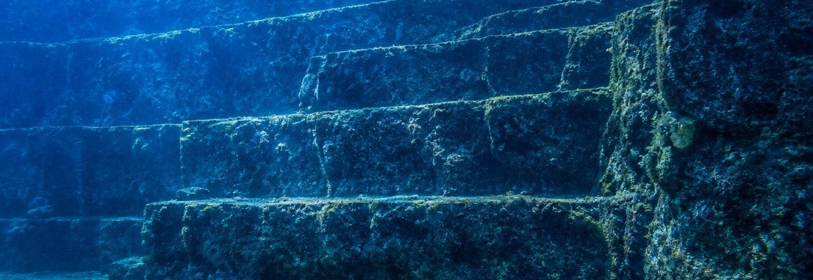 Monumento Yonaguni