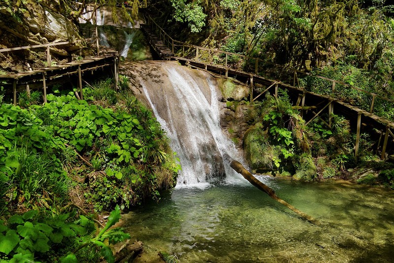 33 cascadas