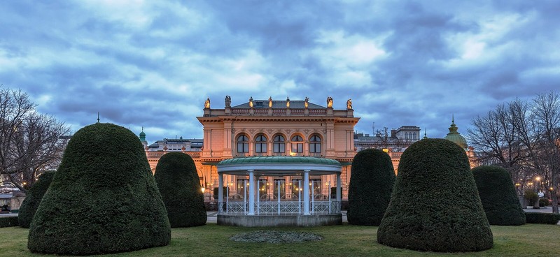 Курсалон