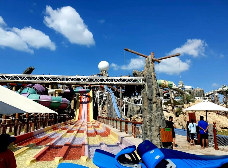 Аквапарк Yas Waterworld - фото 13