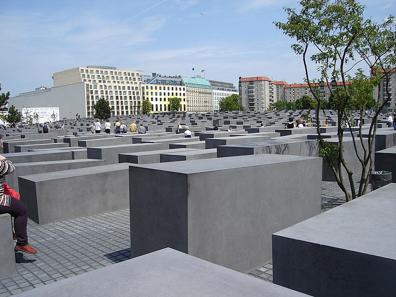 Monument to the victims of the Holocaust