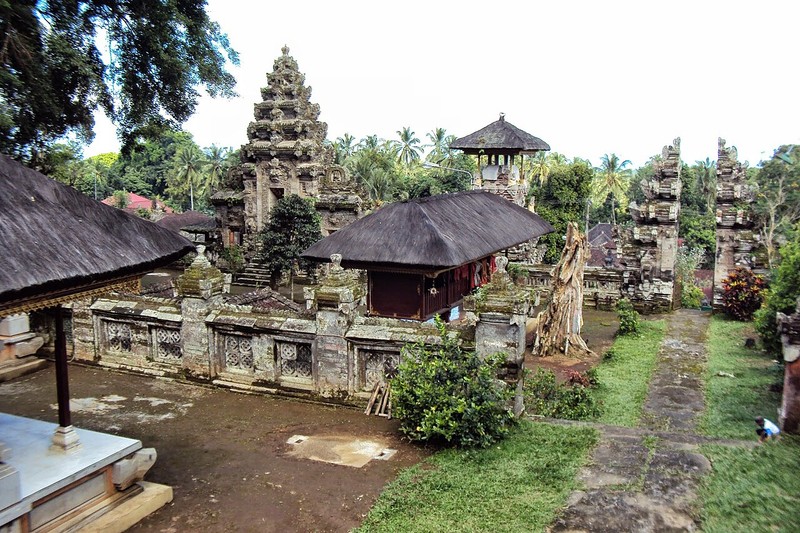Goa Lawah