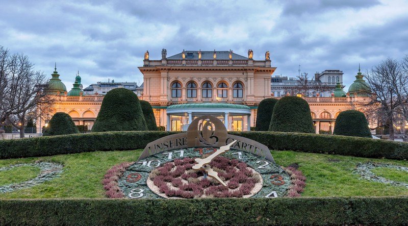Курсалон