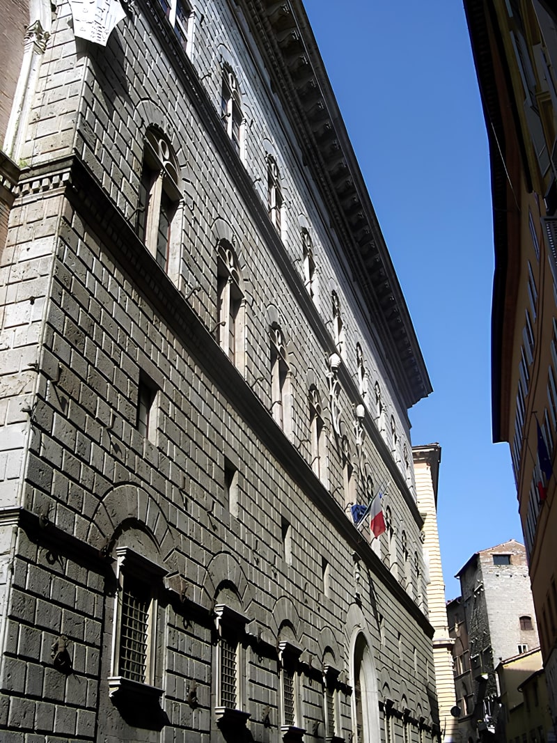 Palais Piccolomini