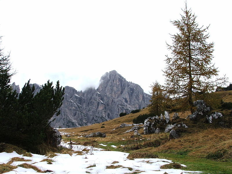 多洛米蒂山