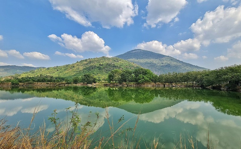 Mount Black Virgin