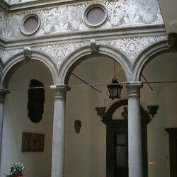 萨林贝尼宫在锡耶纳