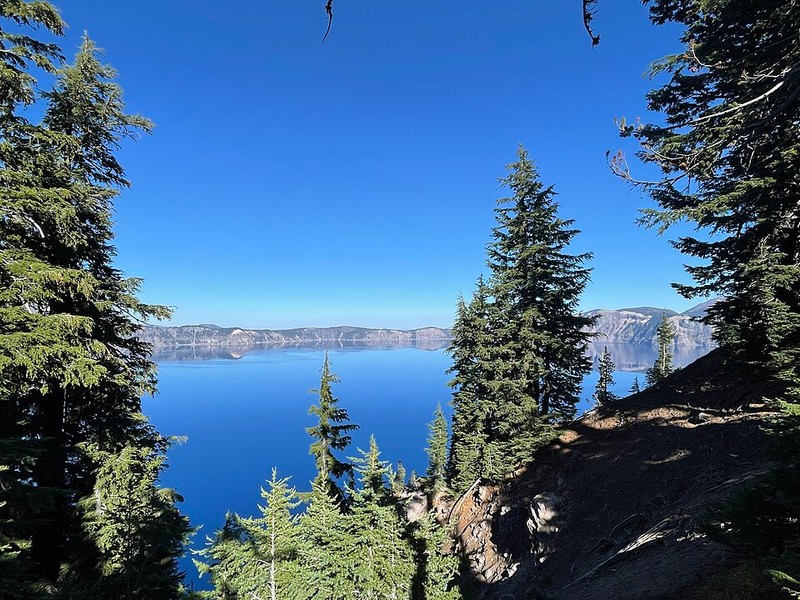 National Park Lake Crater - photo 11