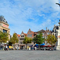 Plaza Vrijdagmarkt