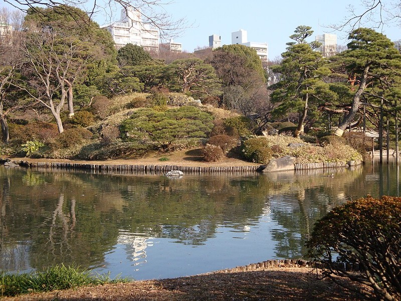 六義園