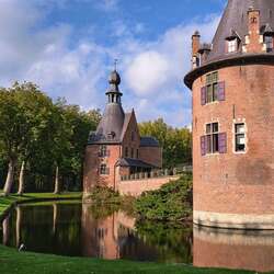 Замок Ойдонк