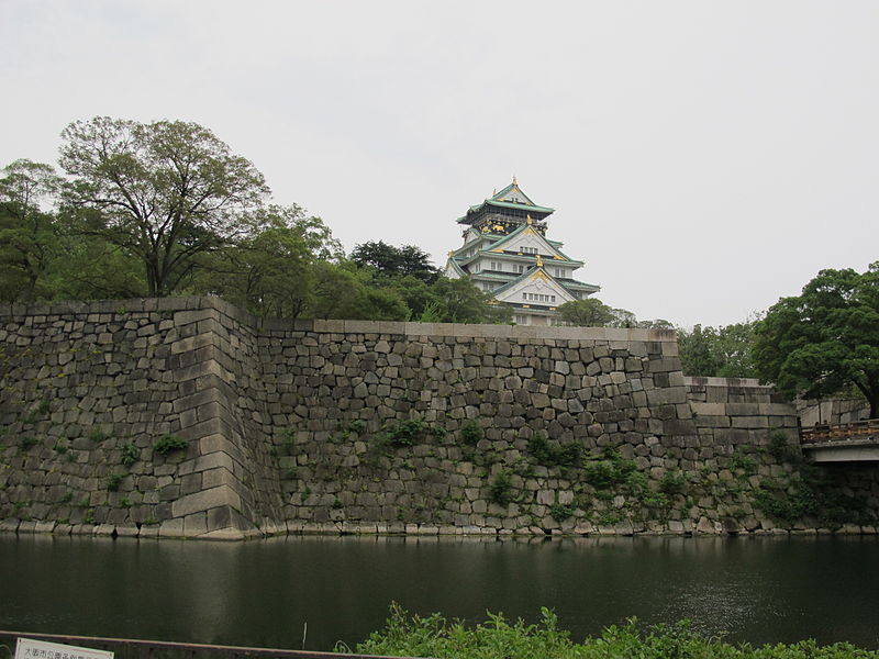 قلعة أوساكا