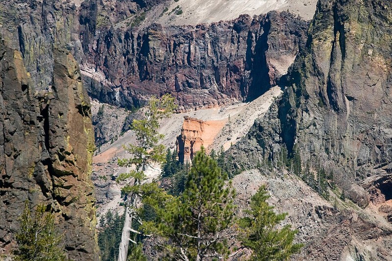 National Park Lake Crater - photo 9