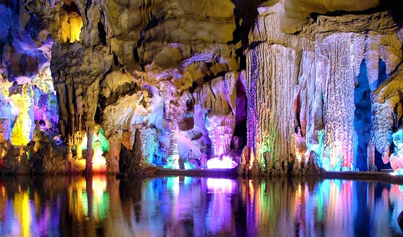 Caverna de flauta de junco